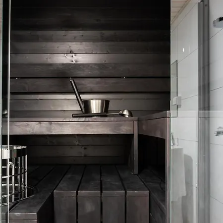 Himoskuutio 5 Inc Outdoor Jacuzzi