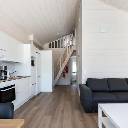 Himoskuutio 5 Inc Outdoor Jacuzzi