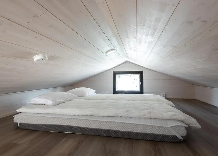 Himoskuutio 5 Inc Outdoor Jacuzzi Jämsä